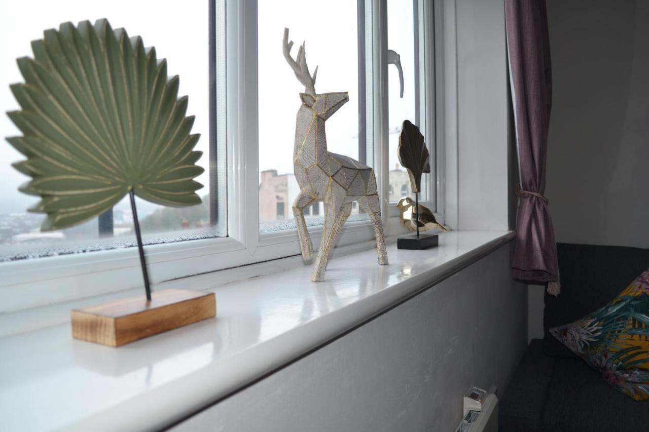 2 Bedroom City By Fyh-property, Free Parking Apartamento